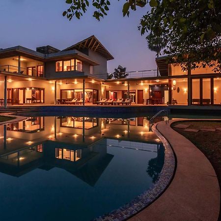 Jay House By Stayvista - Leisure Oasis With Pool, Snooker, Table Tennis & Foosball Fun Алибаг Екстериор снимка