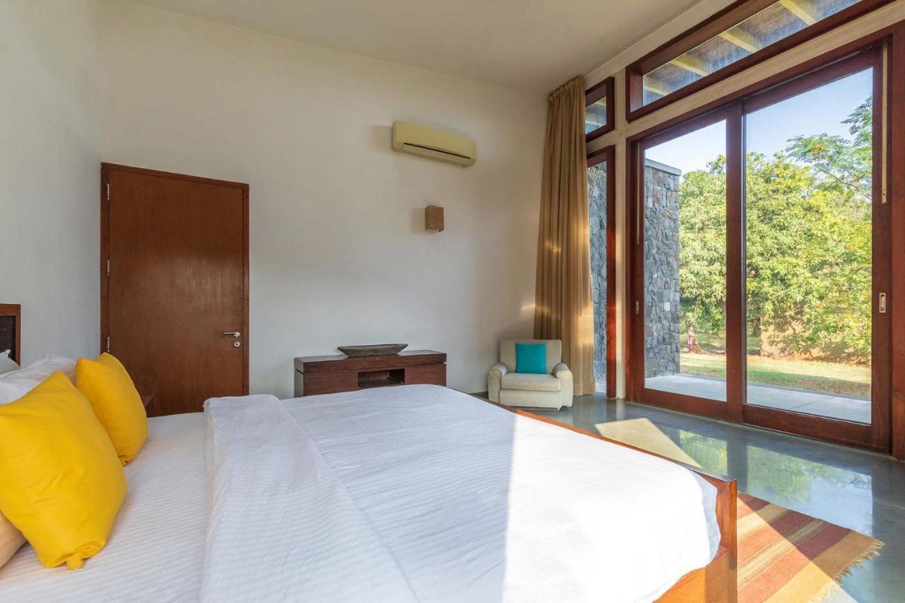 Jay House By Stayvista - Leisure Oasis With Pool, Snooker, Table Tennis & Foosball Fun Алибаг Екстериор снимка